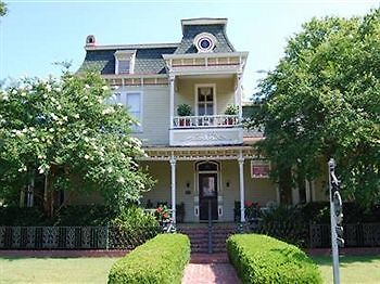 Rothschild Pound House Inn Columbus Ngoại thất bức ảnh