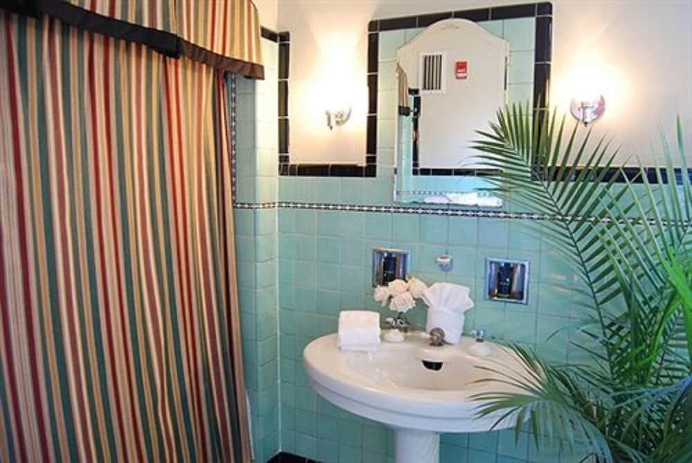 Rothschild Pound House Inn Columbus Ngoại thất bức ảnh