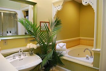 Rothschild Pound House Inn Columbus Ngoại thất bức ảnh